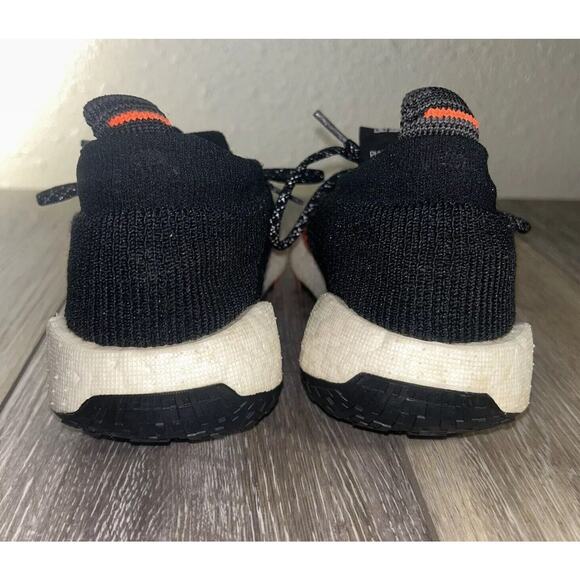 Adidas Pulseboost HD EE4030 Youth US Size 5 Knit Black Orange Sneaker Shoes - Picture 7 of 10